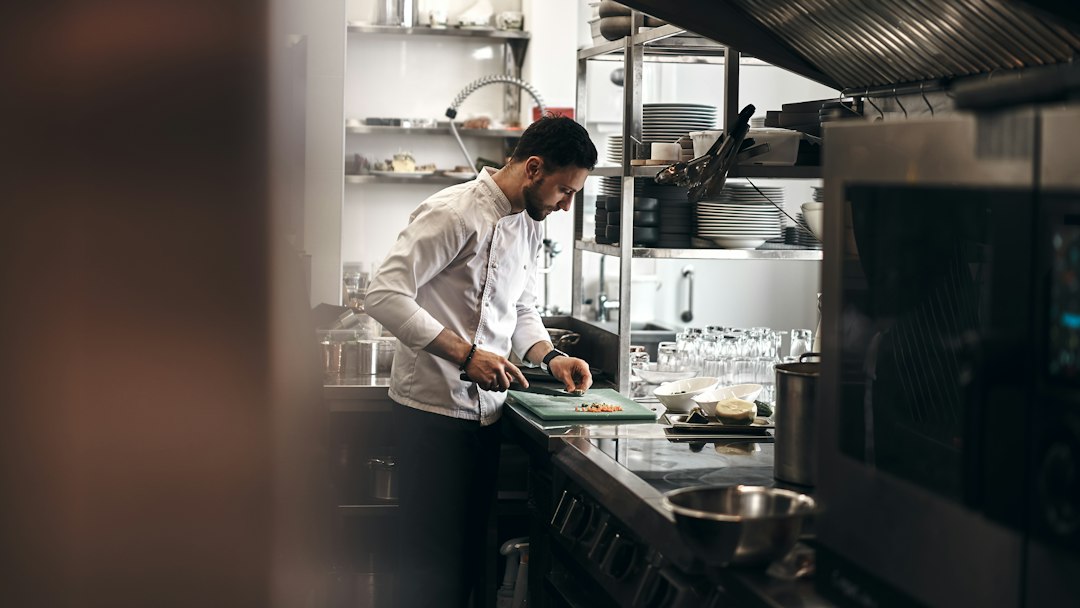 Dapur Restoran Terintegrasi KDS